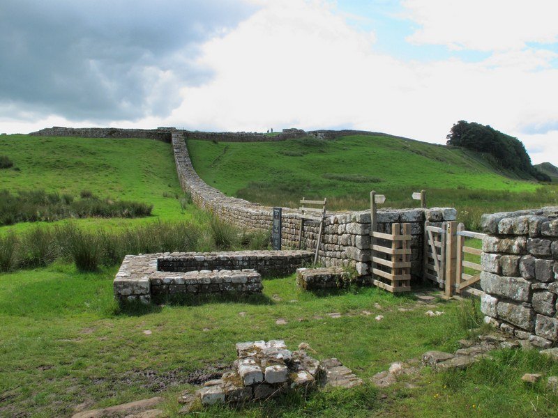 Approaching Housteads