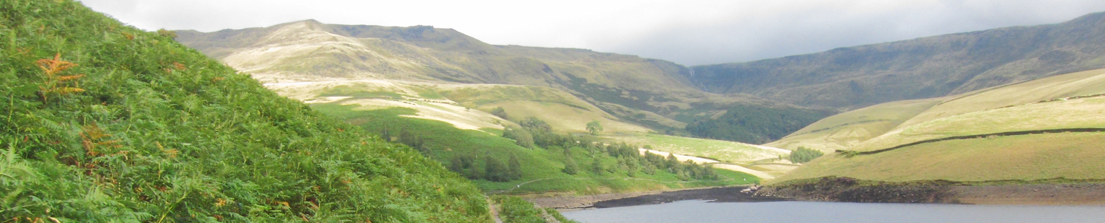 Aircraft Wreck Hunting In The Peak District : Kinder Scout